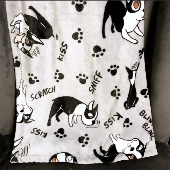 IN SEARCH OF 2 Berkshire Boston Terrier Blankets OR ANY LILY CHIN BOSTON TERRIER - Picture 3 of 3